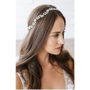 Brides and Hairpins Alegra Halo Headpiece